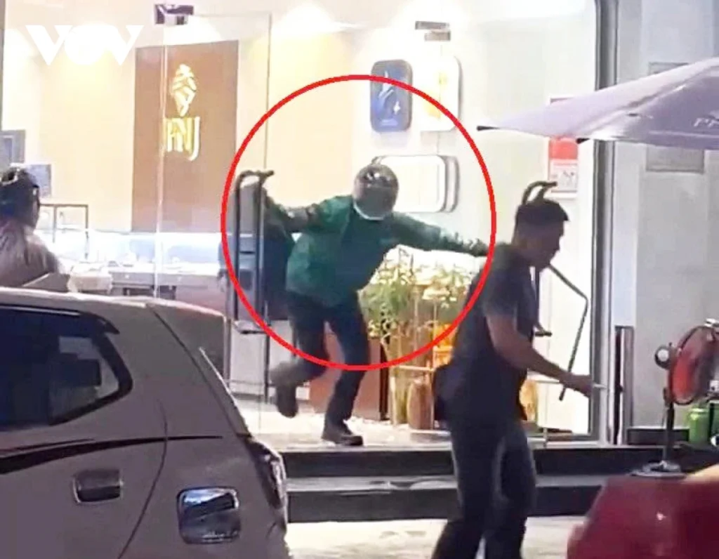 Truy xét đối tượng cướp tiệm vàng tại Đà Nẵng