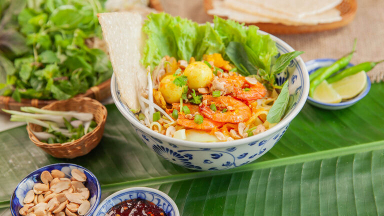 Mì Quảng – 400 năm hương vị quê, kể chuyện xứ Quảng bằng một tô mì
