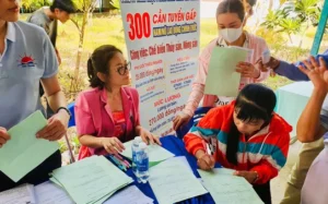 Lao động lớn tuổi chật vật tìm việc làm
