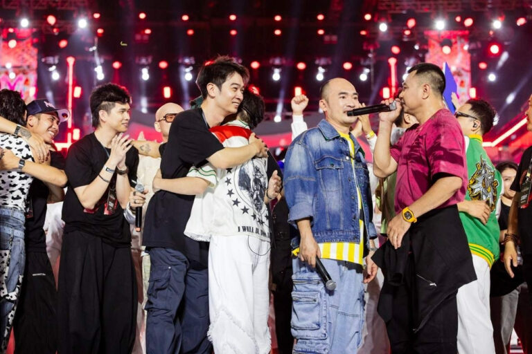 Đêm nhạc “Tôi! Người Việt Nam”: hơn 20 nghệ sĩ chung tay gây quỹ, đều xuất hiện không nhận cát-xê