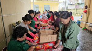 Bếp 0 đồng giữa mưa lũ ở Huế