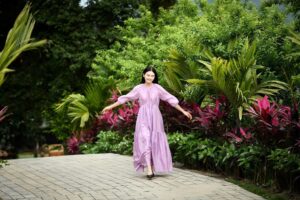 Sao Việt "bỏ phố về quê"