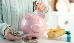 Vì sao phụ nữ cần có quỹ riêng để tự chủ tài chính?