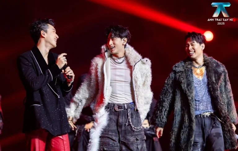 HIEUTHUHAI điểm hút chú ý ở chung kết Anh trai ‘say hi’