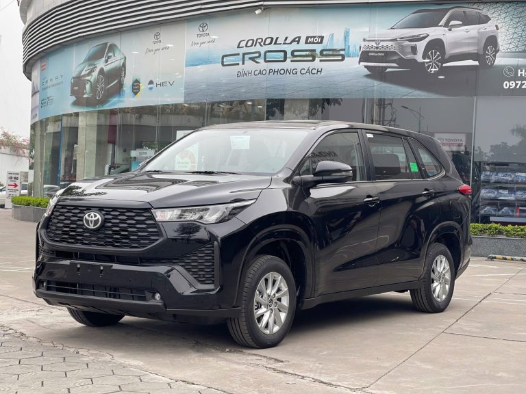 Cuối năm, cuộc đua SUV 7 chỗ gia đình tăng nhiệt