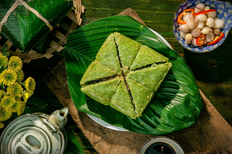 Mẹo gói bánh chưng vuông vức không cần khuôn