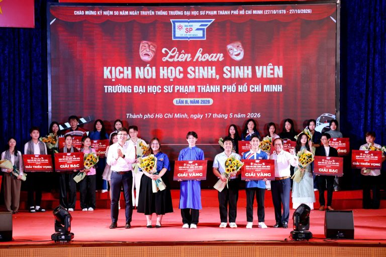 Tuổi trẻ Trường Đại học Sư phạm TPHCM kể chuyện thời đại qua Liên hoan Kịch nói Học sinh, sinh viên